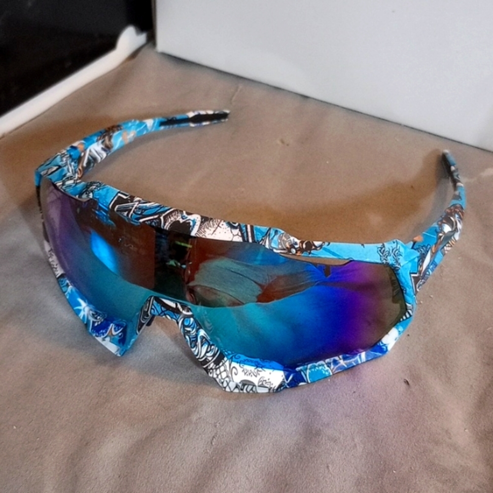 Sports sunglasses Make offer